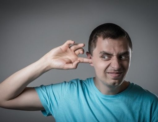 Kotoran Telinga Sebabkan Sumbatan di Telinga