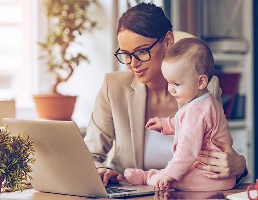 Polemik Ibu Bekerja vs Tidak Bekerja