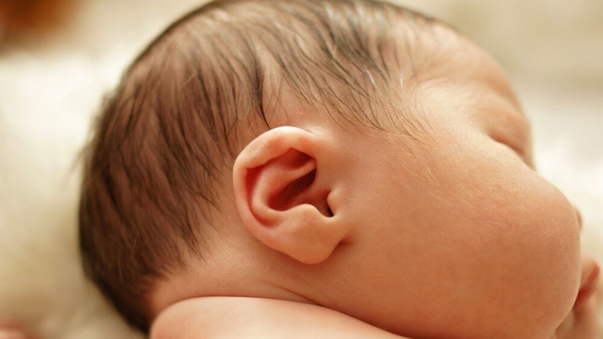 Paparan Nikotin Bisa Sebabkan Gangguan Pendengaran pada Bayi