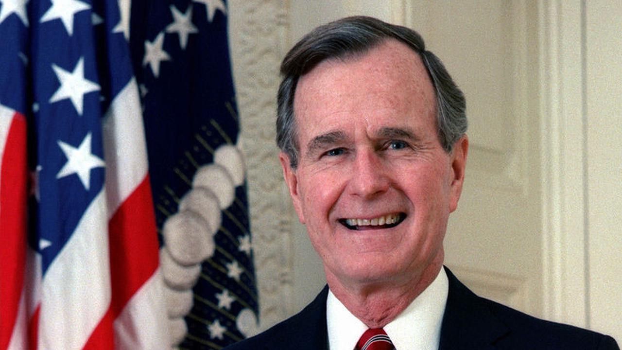 George H.W. Bush Meninggal Akibat Vascular Parkinsonism