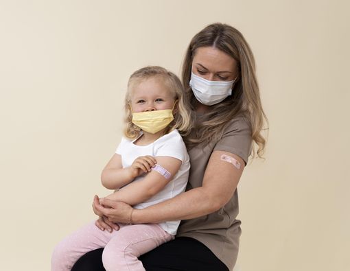Pentingnya Pemberian Vaksin Flu untuk Anak dan Ibu