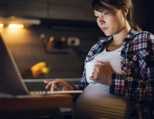 Bahaya Begadang bagi Ibu Hamil