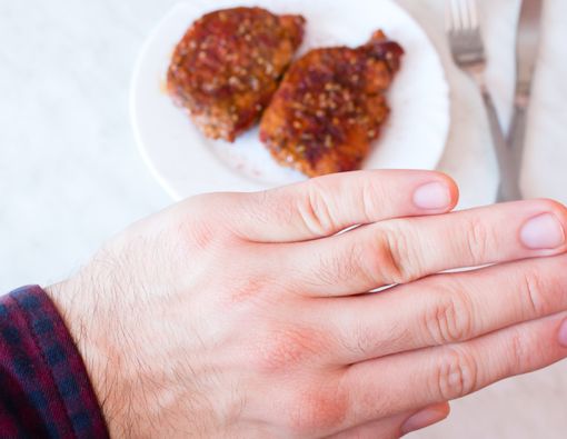 Benarkah Penderita Hipertensi Tidak Boleh Makan Daging?