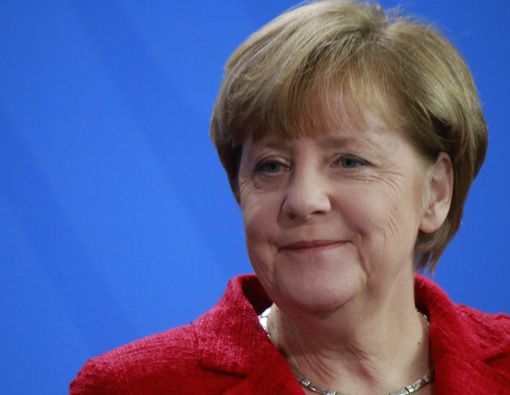 Angela Merkel Gemetar Lagi, Benarkah Hanya karena Dehidrasi?