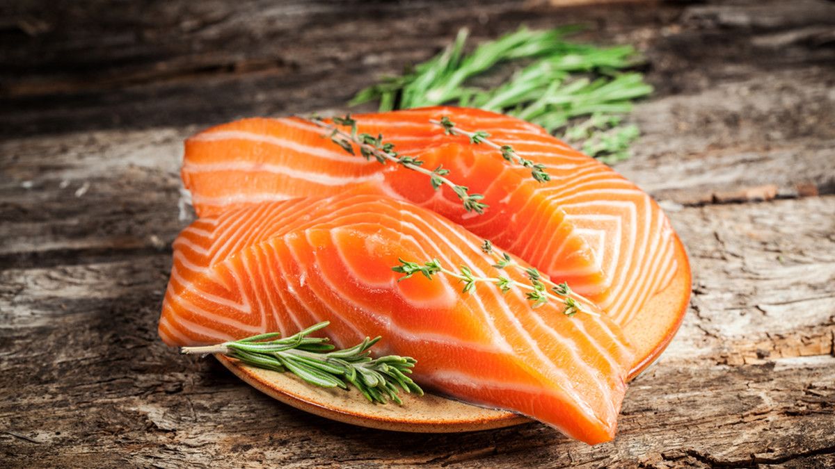 Manfaat Ikan Salmon untuk Meredakan Nyeri Sendi