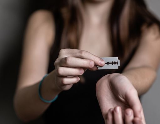 Anak Lakukan Self-Harm, Ini yang Harus Dilakukan Orang Tua