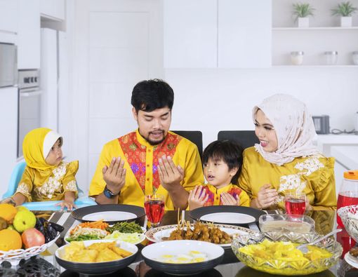 Tips agar Anak Tetap Semangat di Puasa Pertamanya