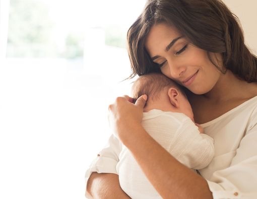 Sebelum Memberi MPASI pada Bayi, Pahami 6 Hal Ini