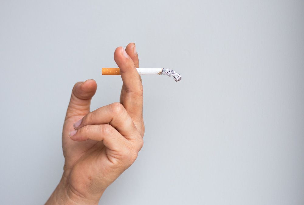 Anda Biasa Merokok? Waspada, Demensia Siap Menyerang! (Manusapon Kasosod/Shutterstock)