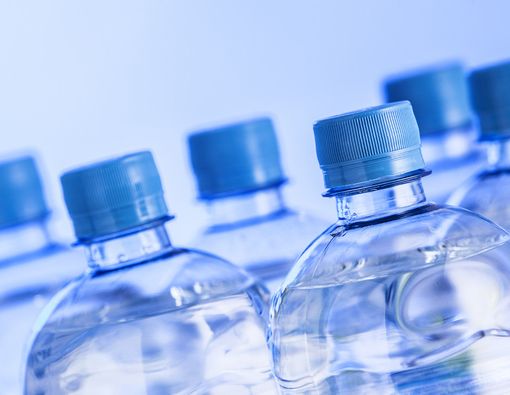 Air Oksigen vs  Air Demineral, Mana Lebih Baik untuk Kesehatan?