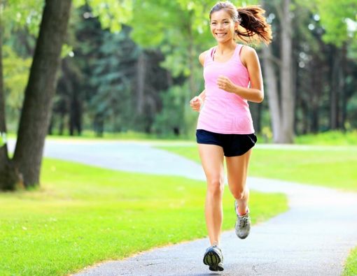 Lari di Treadmill atau Luar Ruangan, Mana Lebih Baik?