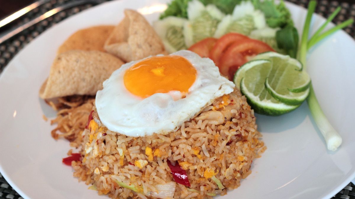 Tips agar Nasi Goreng Tidak Bikin Diet Rusak (MR.MITR-SRILACHAI/Shutterstock)
