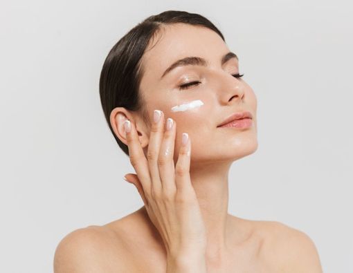 6 Cara Mencegah Milia pada Wajah