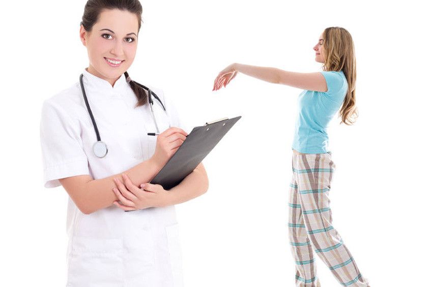 Bolehkah Membangunkan Orang yang Tidur Sambil Berjalan?