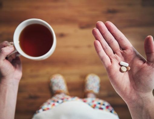 Bolehkah Minum Obat dengan Teh Manis?