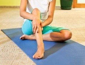 Kaki Sering Kesemutan, Apa Penyebabnya?