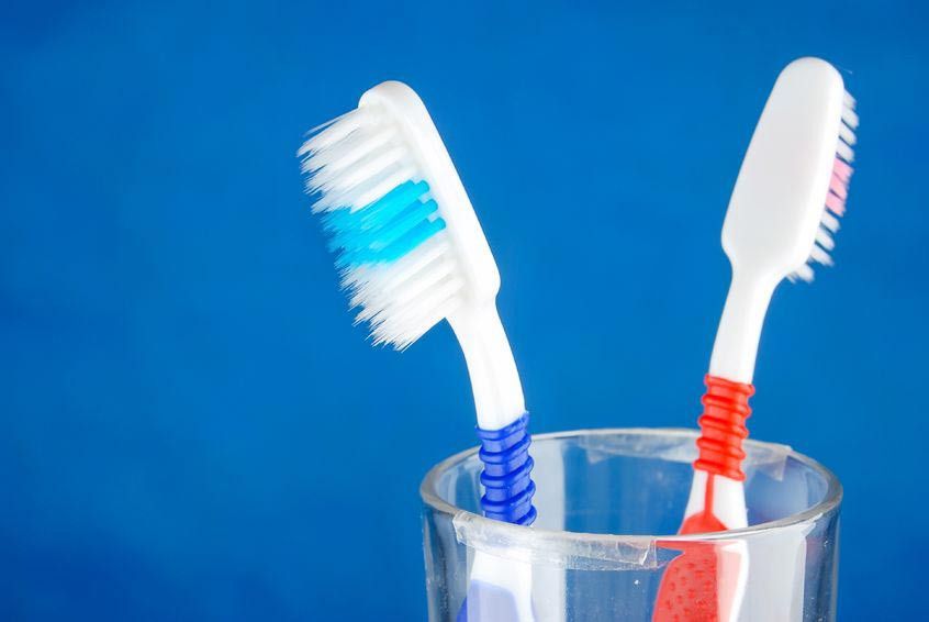 Waspada, Sikat Gigi Bisa Jadi Sumber Kuman!