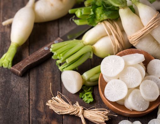 Benarkah Lobak Mampu Meredakan Nyeri Asam Urat?