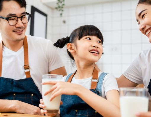 15 Rekomendasi Susu Tinggi Kalsium yang Dapat Membantu Menjaga Kesehatan Tulang