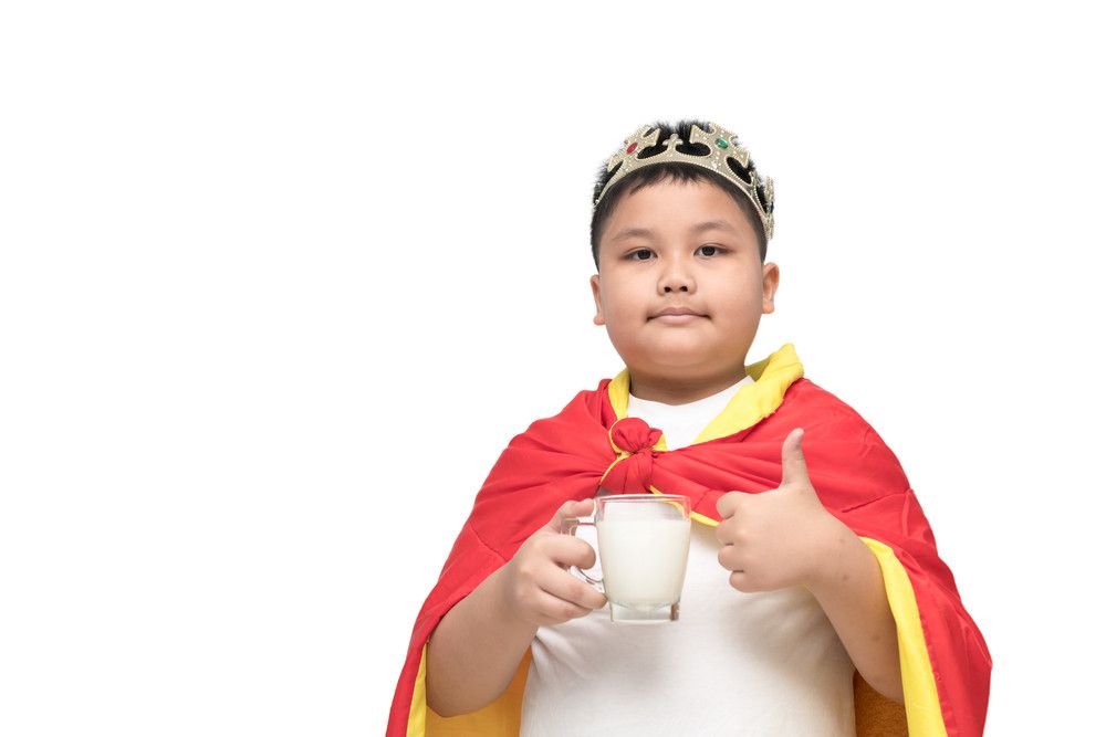 Perlukah Anak Obesitas Tetap Minum Susu?