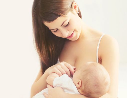 Benarkah Susu Kambing Memperlancar Produksi ASI?