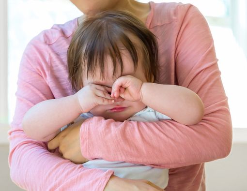 Tips Menghadapi si Kecil yang Mudah Menangis