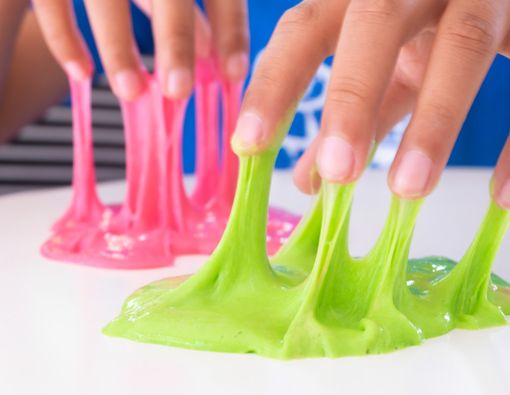 Perhatikan 4 Hal Ini Sebelum Memberi Anak Mainan Slime