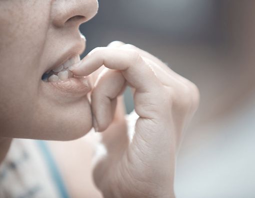 Bahaya di Balik Kebiasaan Menggigit Kuku