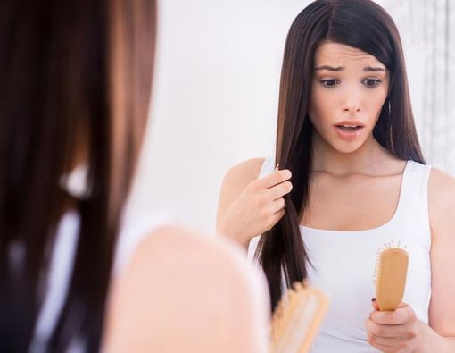 Rambut Rontok Pasca Melahirkan, Mitos atau Fakta?