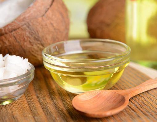17 Manfaat Minyak Kelapa yang Tak Pernah Anda Duga