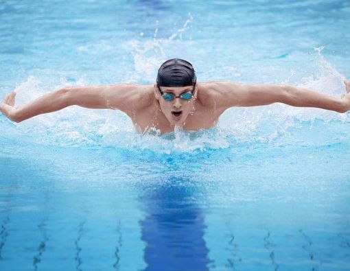 Apakah Berenang Bisa Mencegah Osteoporosis?