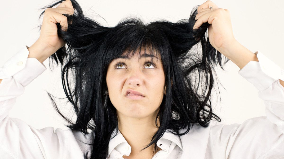 8 Kebiasaan yang Dapat Merusak Kesehatan Rambut Anda