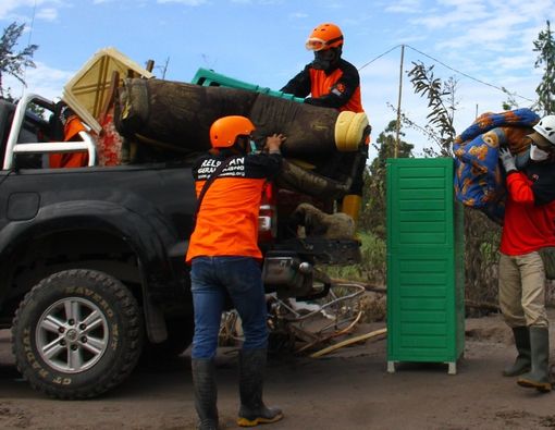 Jadi Relawan, Ada Manfaatnya bagi Otak