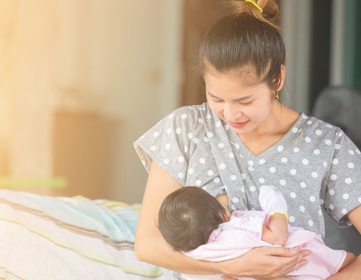 Mengenal Hiperlaktasi, Kondisi yang Bikin ASI Berlebih