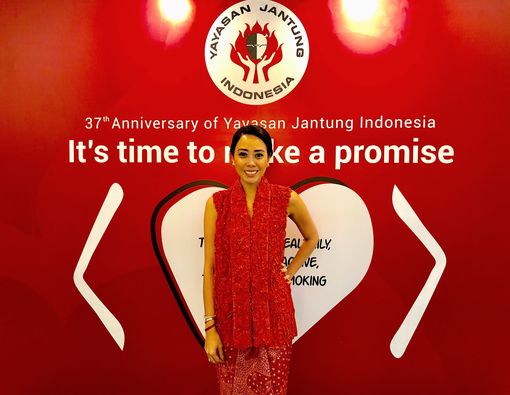 Menerapkan Keseimbangan Hidup demi Tubuh Sehat ala Esti Nurjadin